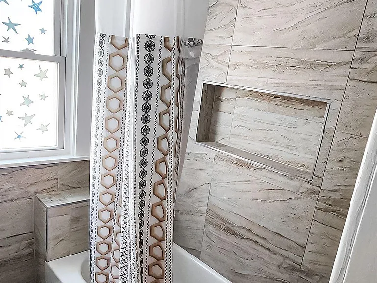 Second floor bathroom 2