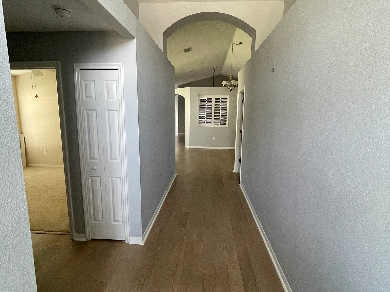 3 bed, 2022 sqft, $2,800 — Photo 2