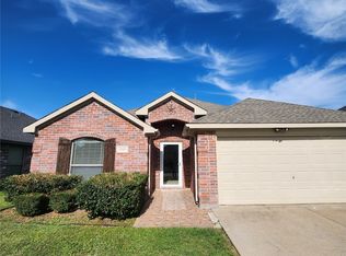 12229 Hunters Knoll Dr, Fort Worth, TX 76115
