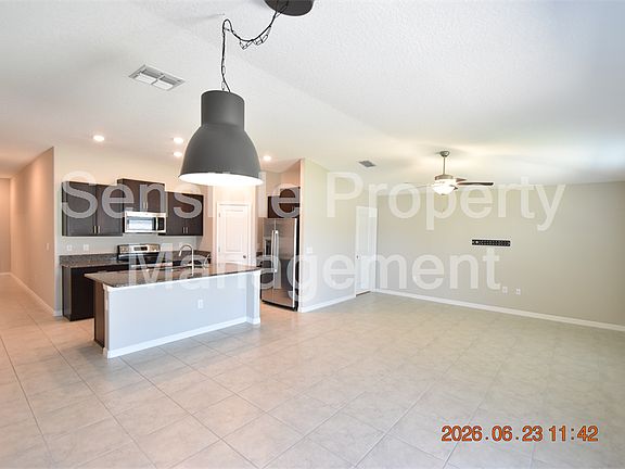 5th image of 13021 Meadow Pond Pl