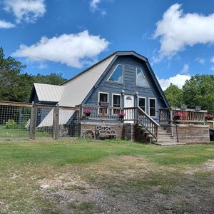 155 Silver Crk S, Kerrville, TX, 78028