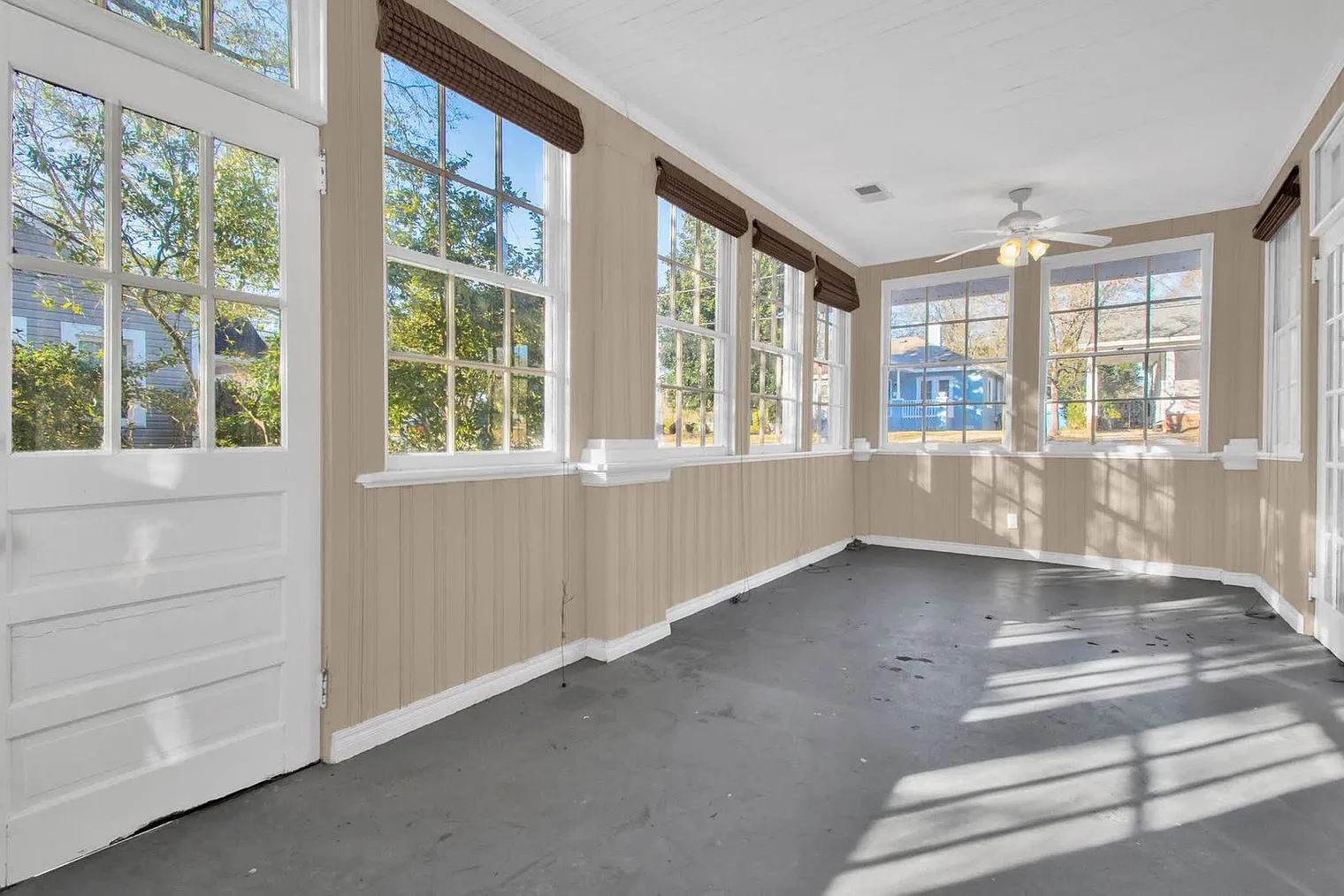 4 bed, 3.0 bath, 2077 sqft, $5,184 — Photo 4