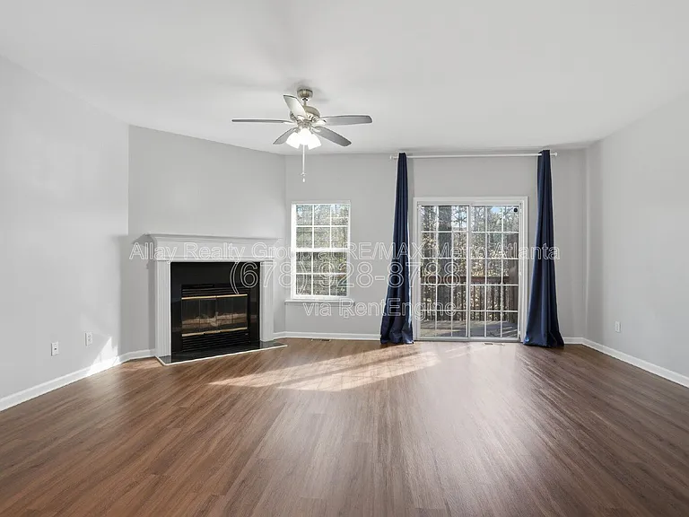 648 Providence Pl SW #37 — Photo 4
