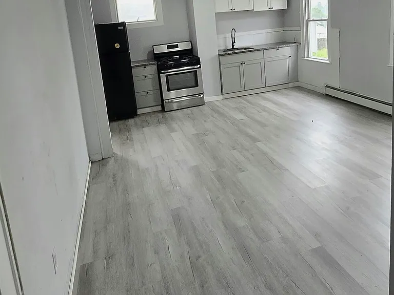 98 W Main St #98W-1 — Photo 4