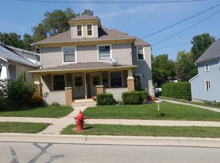 N90W16770 Roosevelt Dr #B, Menomonee Falls, WI 53051