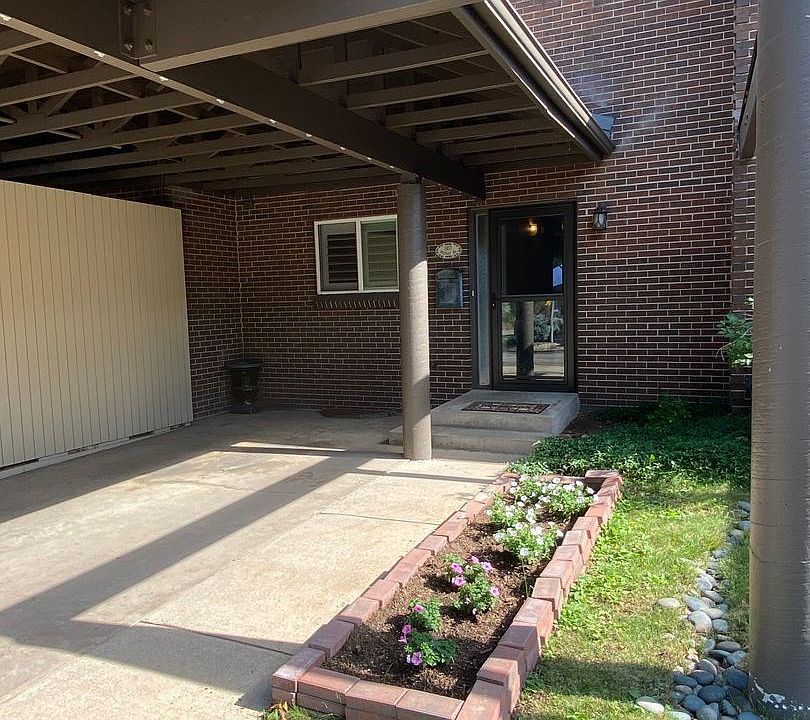 1st image of 1417 Bradley Dr #13
