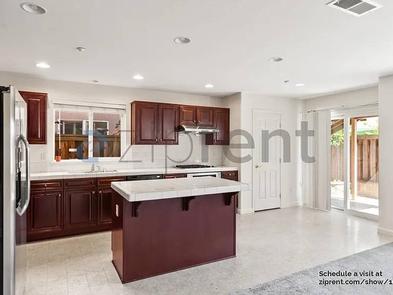 419 Malcolm Dr — Photo 17
