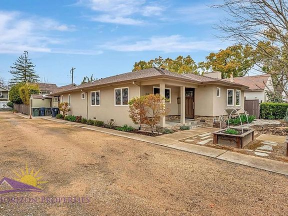 4th image of 1348 37th St #A