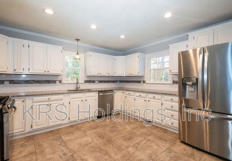 2428 Rachel Dr — Photo 7