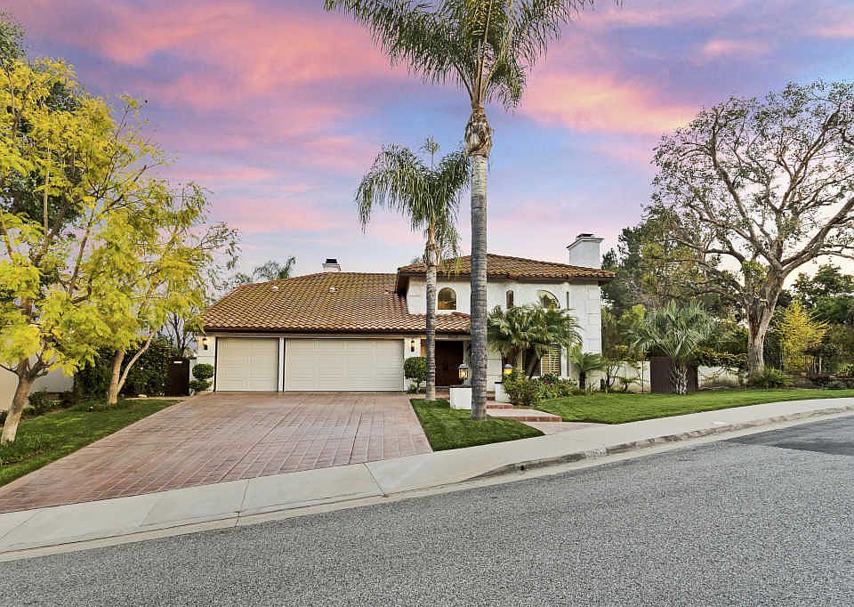 1st image of 29412 Oakpath Dr