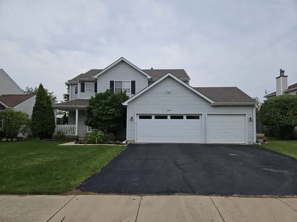 1805 Daybreak Ln, Zion, IL 60099