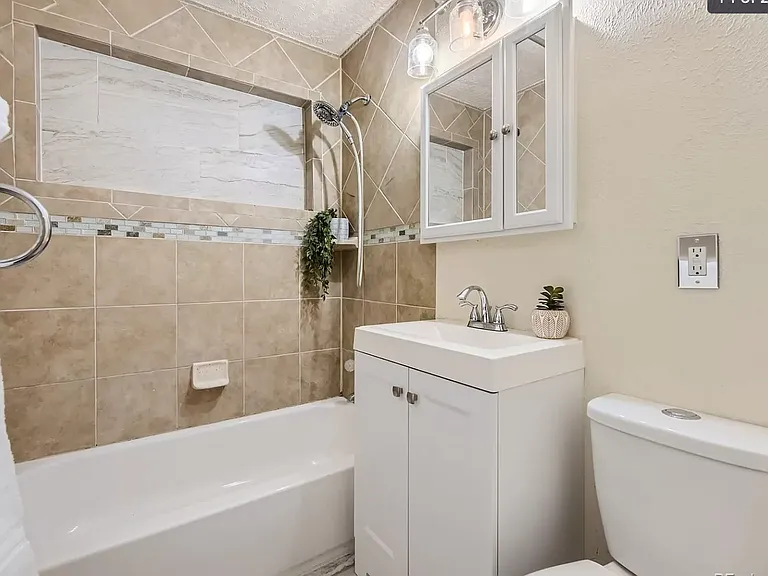 2680 S Lowell Blvd — Photo 5