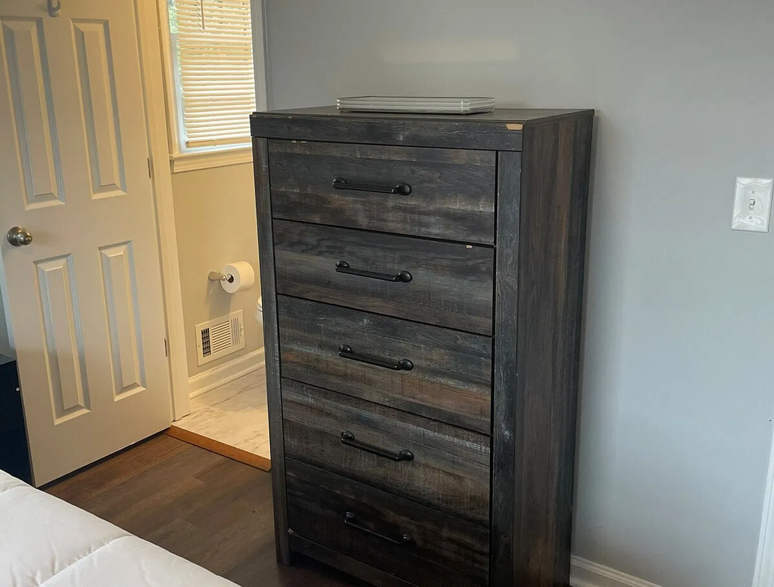 3 bed, 1.5 bath, $3,753 — Photo 4