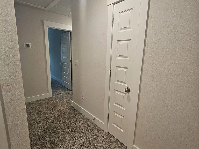 9433 Nature Creek Ln — Photo 16