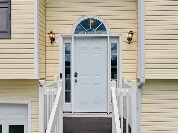 1037 Rolling Ridge Ln, Auburn, GA 30011