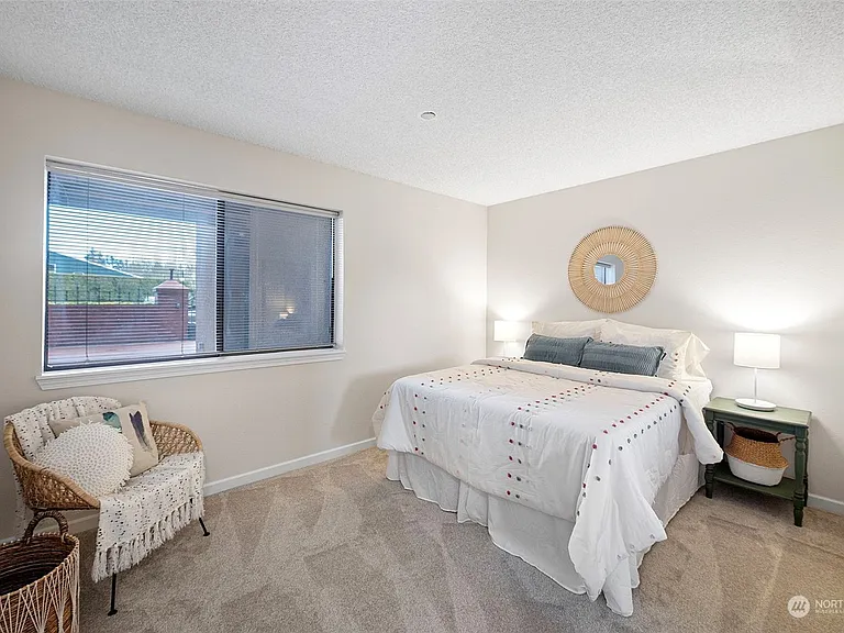 1902 Bridgeport Way W #104 — Photo 15