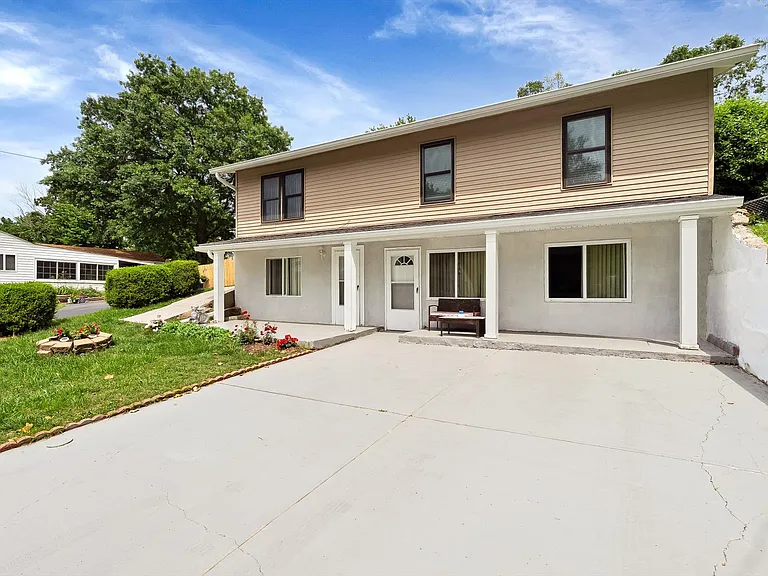 9986 Lark Ave — Photo 2