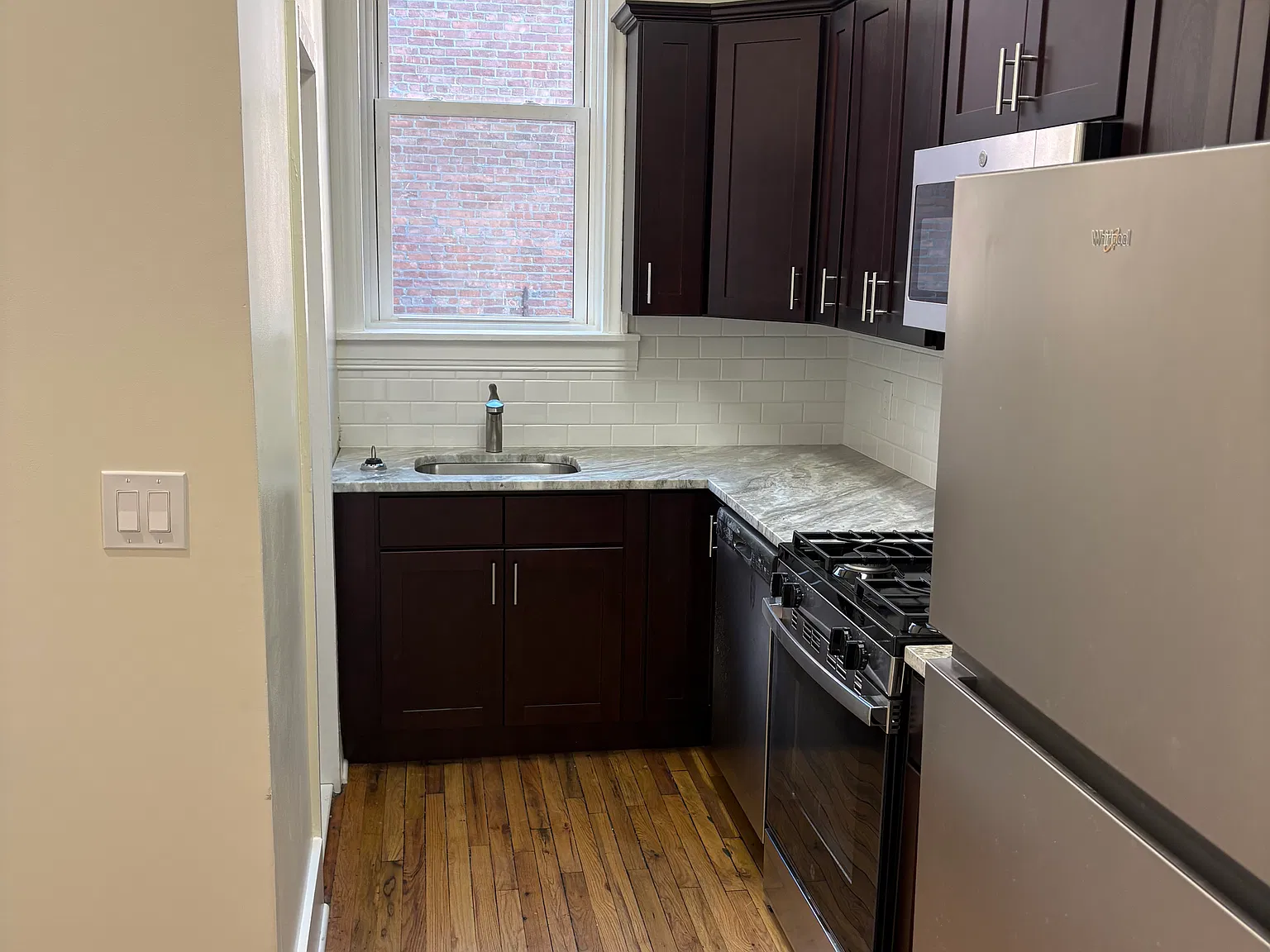 1 bed, $1,395 — Photo 2