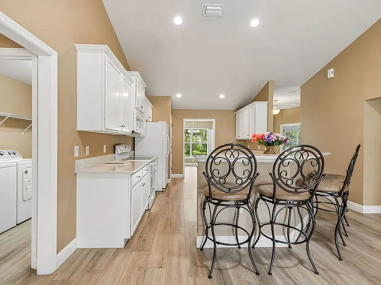 5986 Ganyard Ave — Photo 8