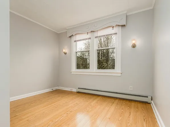 81 East 24th Street image 31 of 40