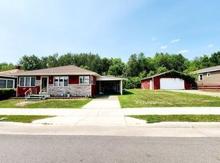 413 1st St, Nashwauk, MN 55769