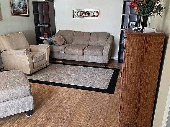 4th image of 3503 Andrew Cir #S-39