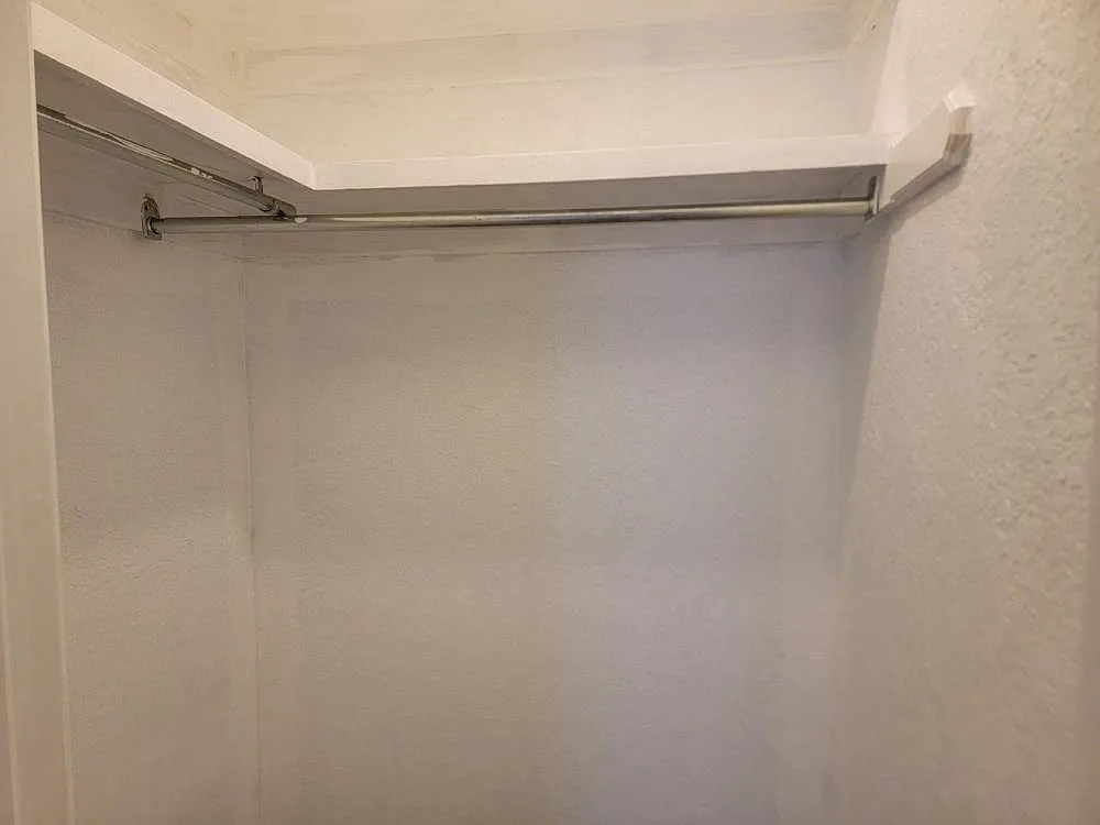 136 North Greenleaf Drive - 1 — Photo 3