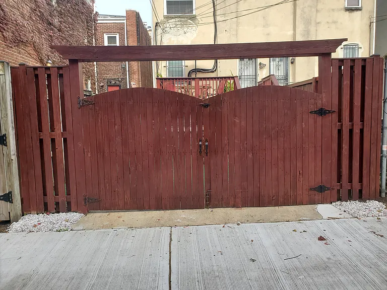 84 Q St NW #B — Photo 16