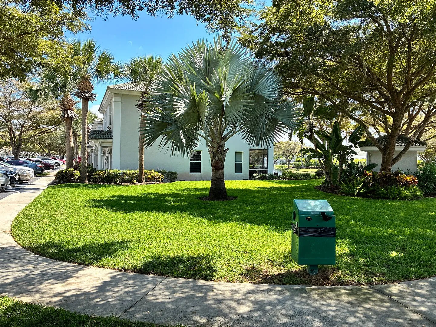 2 Bed, 2.5 Bath Townhome $500 OFF Your First Month's Rent! — Photo 3