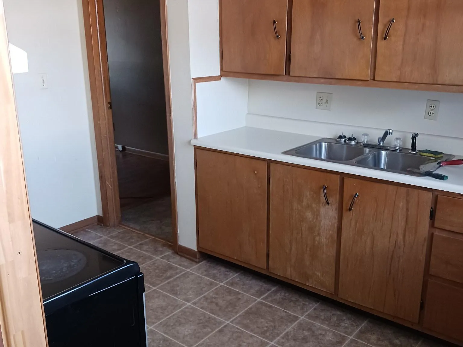 540 N Broadway St — Photo 1