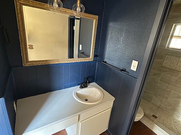 2nd image of 982 Washington Blvd #2B2B