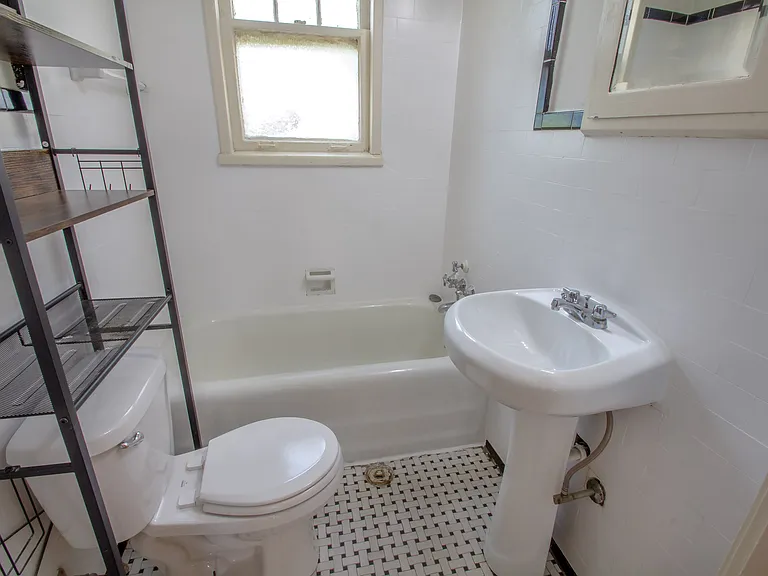 428 S Trenton Ave — Photo 14