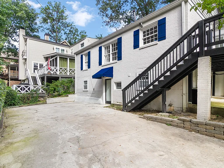 225 Springdale Dr NE — Photo 19