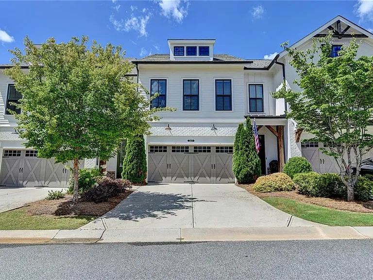 341 Bailey Walk — Photo 2