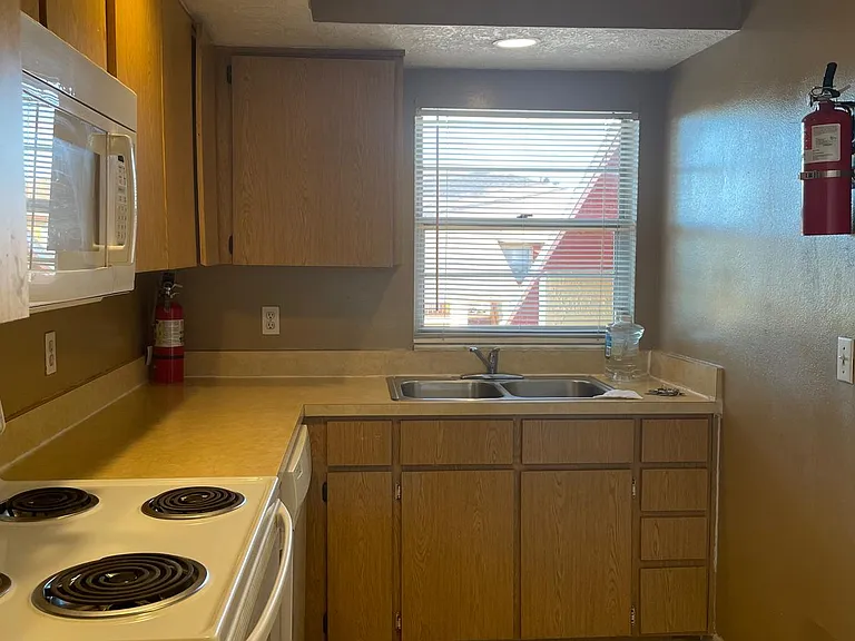 2975 S Fern Creek Ave #2975 — Photo 6