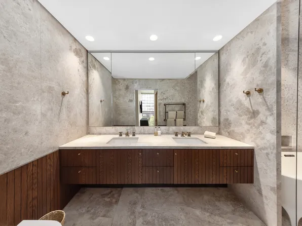 527 West 27th Street image 13 of 24