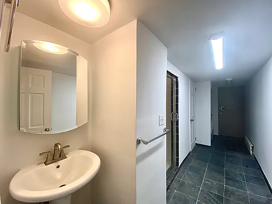 Rented by Compass | media 28