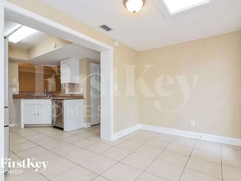8006 La Serena Dr — Photo 6