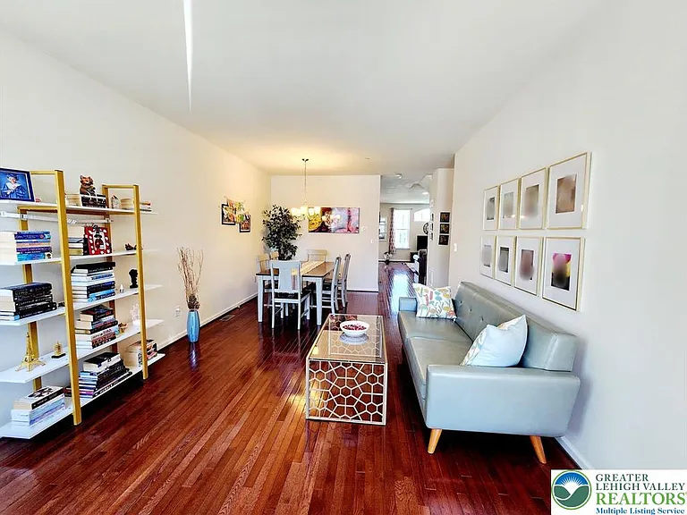 4620 Woodbrush Way — Photo 4