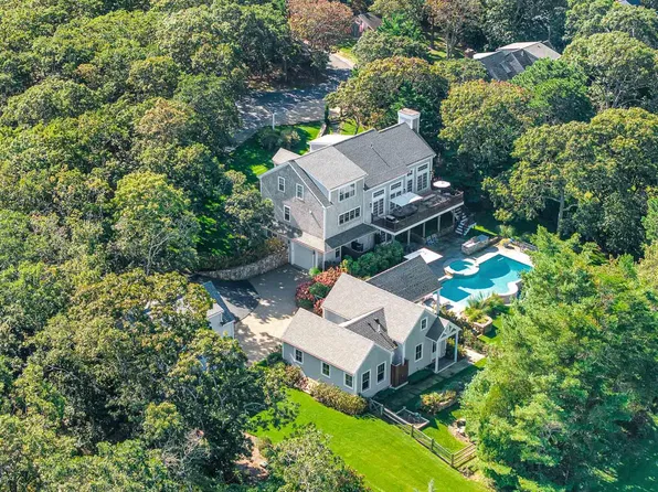 29 Llewellyn Way, Edgartown, MA 02539