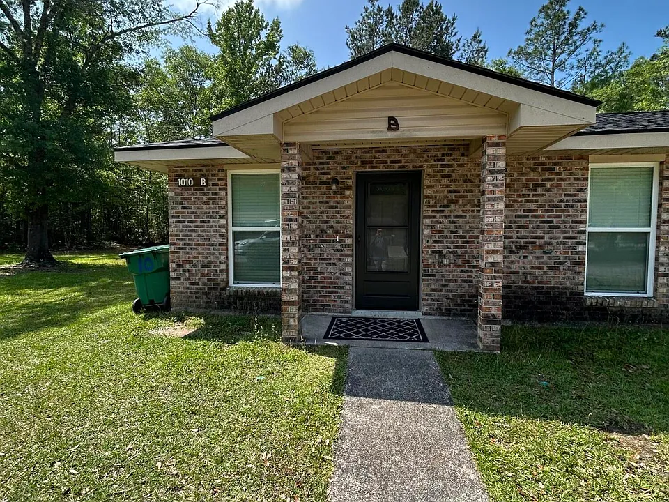 1010 Telly Rd #B