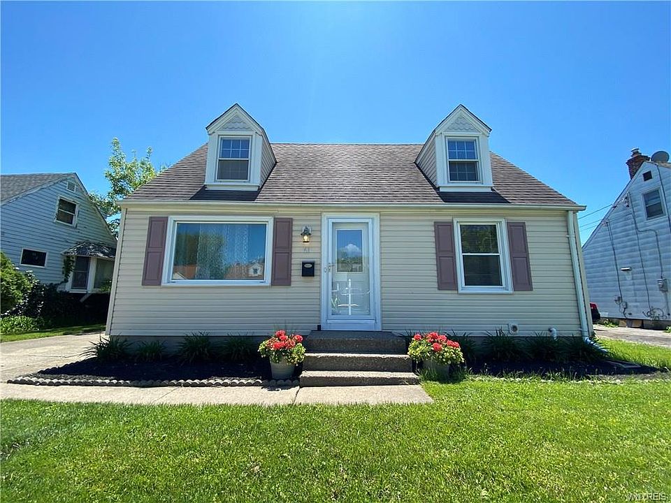 1st image of 61 Yeager Dr