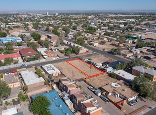 408 Rhode Island St SE, Albuquerque, NM 87108