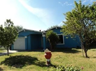 2671 Sharon Ln, Dos Palos, CA