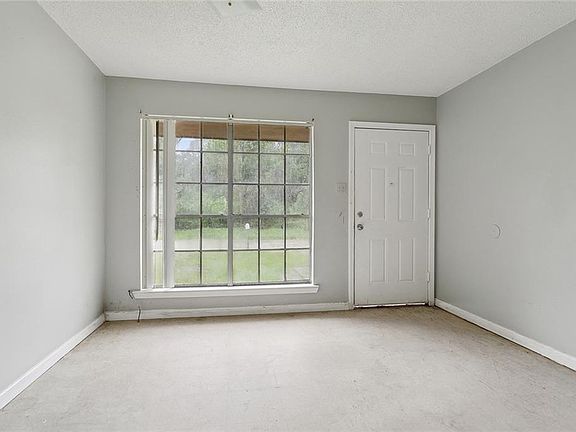2nd image of 572-74 Beechwood Dr