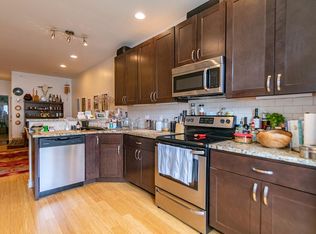 1256 S 20th St #A, Philadelphia, PA 19146