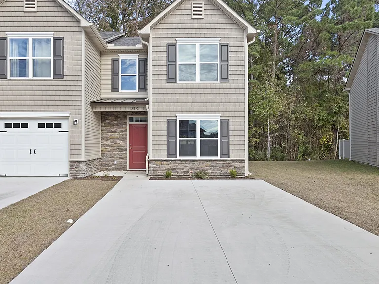 473 Sullivan Loop Rd — Photo 1