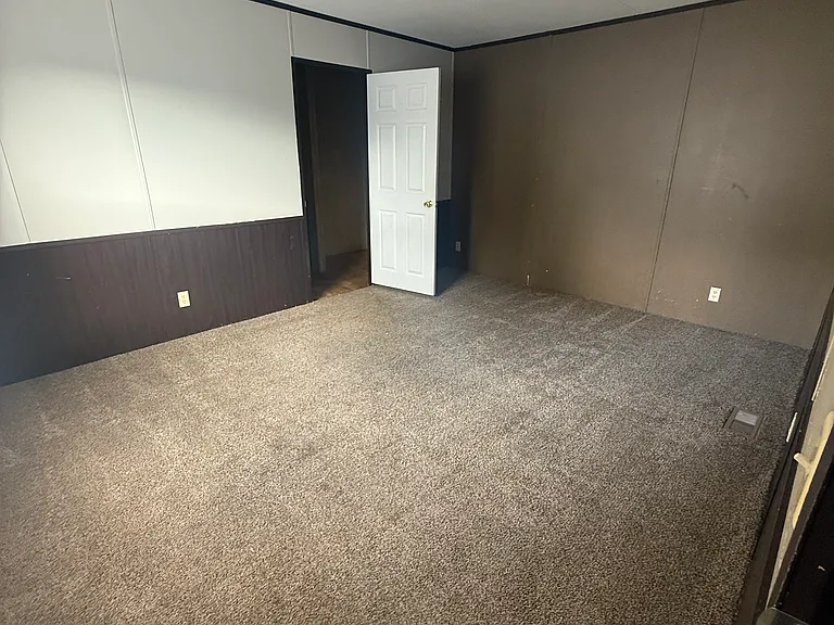 127 Guadalupe St — Photo 5