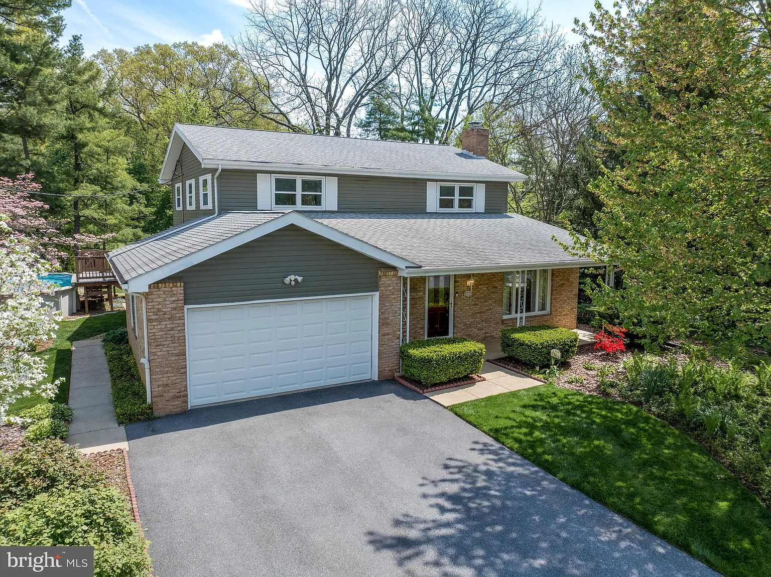 2731 Long Farm Ln photo 1