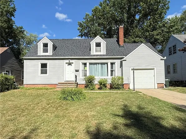 1707 Rushton Rd, South Euclid, OH 44121